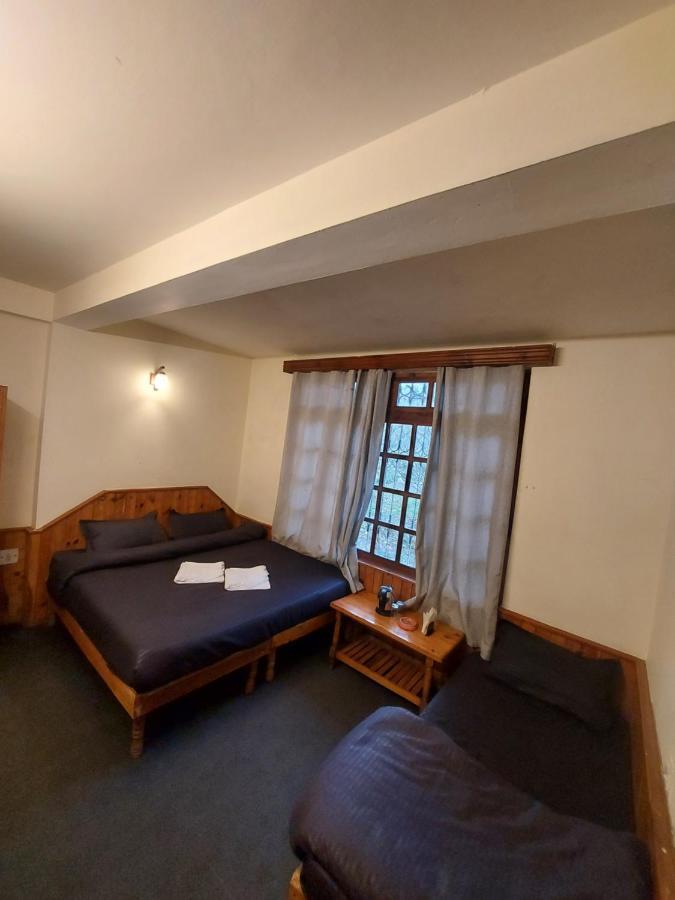 Mars Monkey Hostel & Cafe Manāli Eksteriør bilde